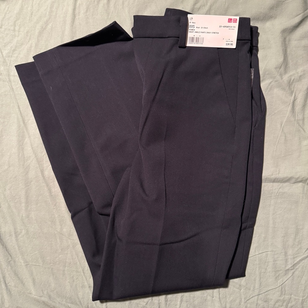 NWT - Uniqlo - Navy Straight Leg Chinos - Smart Ankle Pants